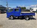 2004 Mitsubishi Canter