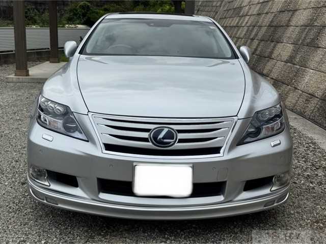 2010 Lexus LS
