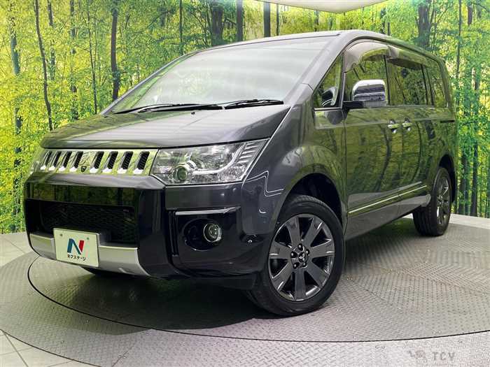 2018 Mitsubishi Delica D5