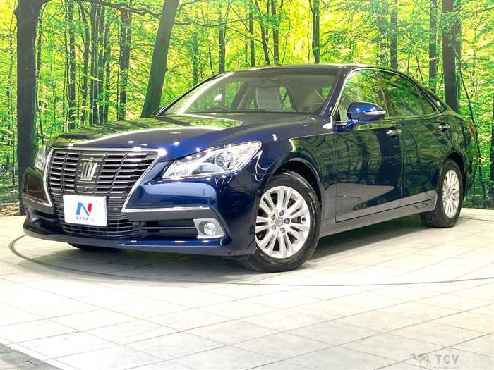 2013 Toyota Crown
