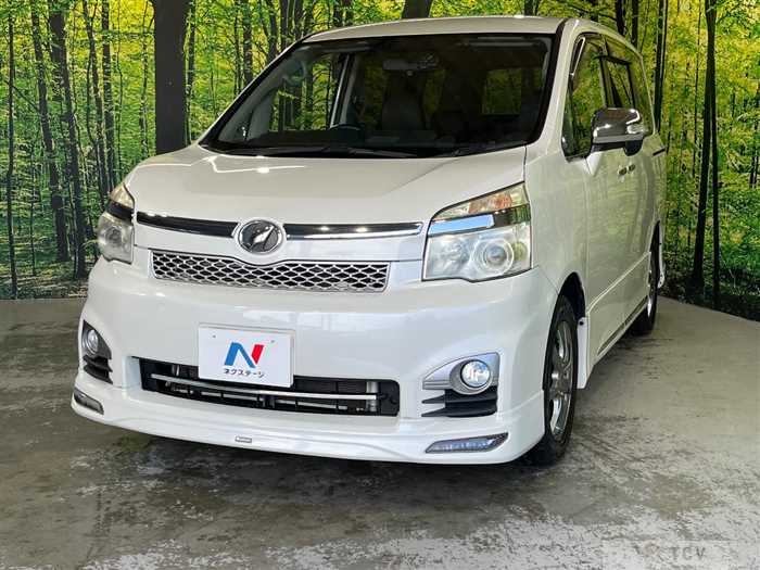 2013 Toyota Voxy