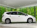 2012 Toyota PRIUS α