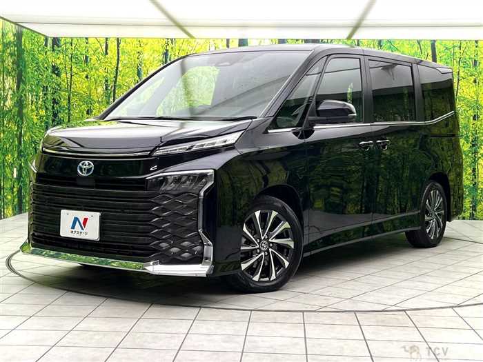 2022 Toyota Voxy
