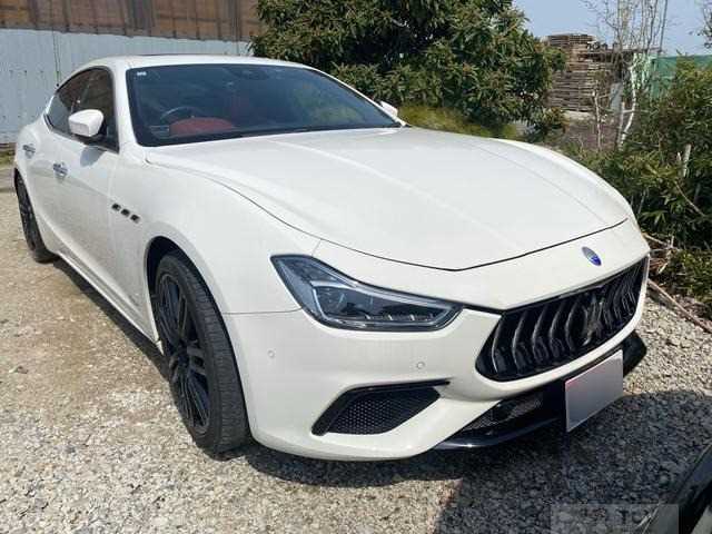 2017 Maserati Ghibli