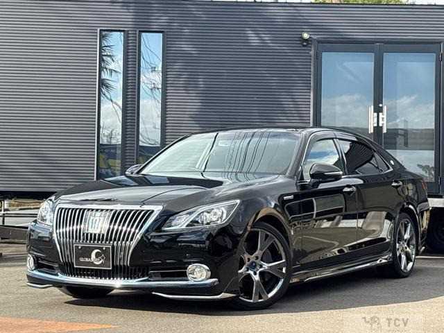 2015 Toyota Crown Majesta