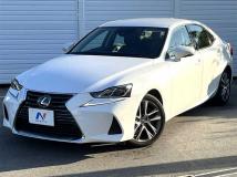 2017 Lexus IS