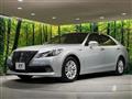 2013 Toyota Crown Hybrid