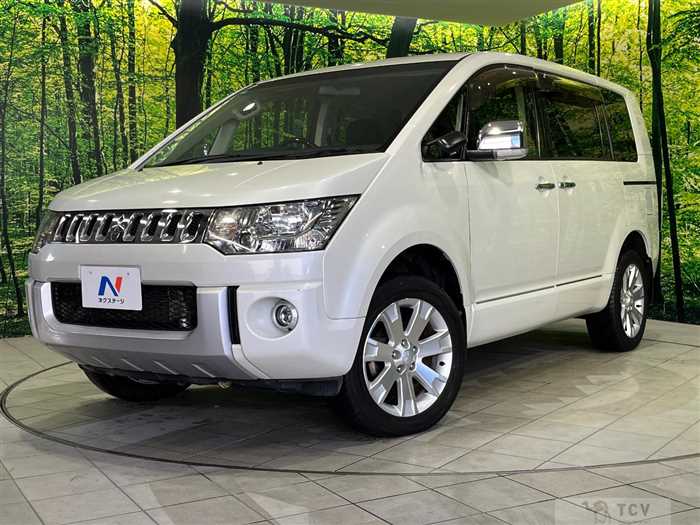 2016 Mitsubishi Delica D5