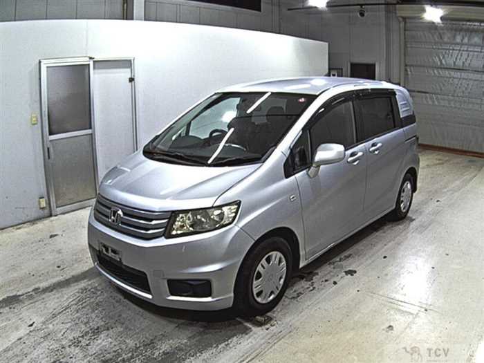 2010 Honda Freed Spike