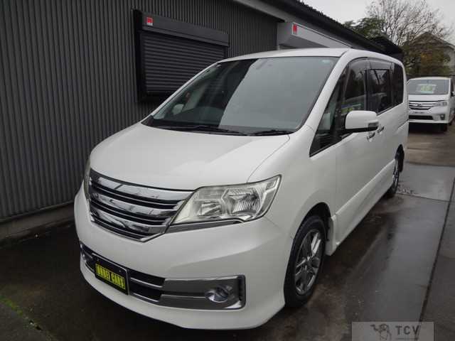 2011 Nissan Serena