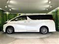 2022 Toyota Alphard Hybrid