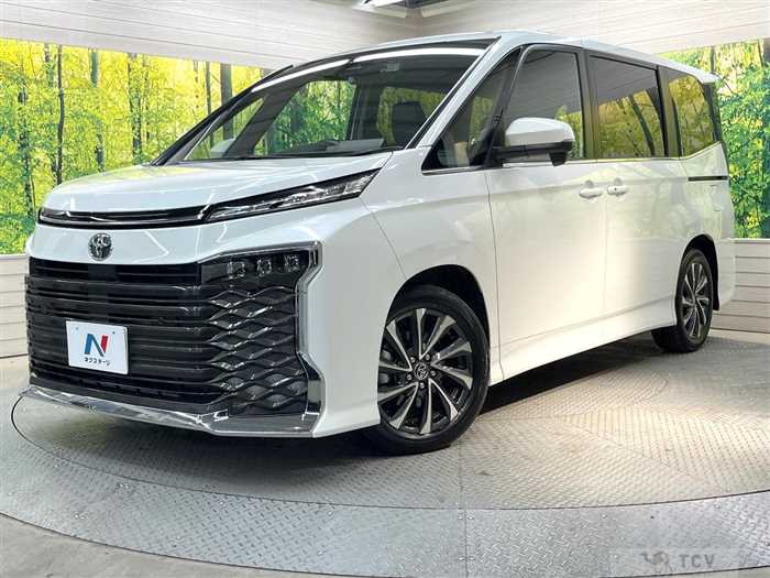 2025 Toyota Voxy