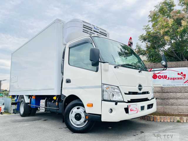 2025 Hino Dutro