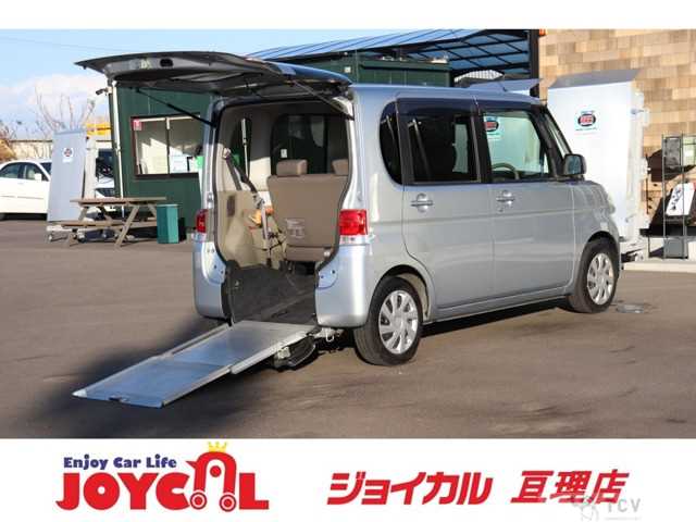 2011 Daihatsu Tanto