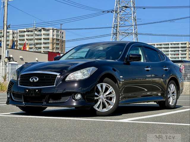 2012 Nissan Fuga