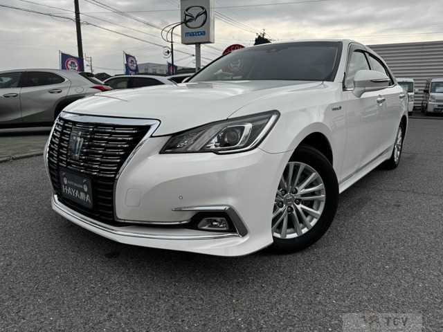 2016 Toyota Crown