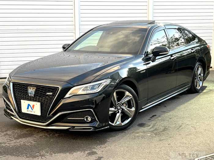 2019 Toyota Crown Hybrid