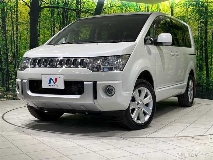 2017 Mitsubishi Delica D5