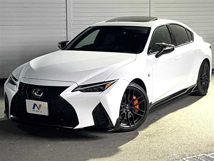 2022 Lexus IS