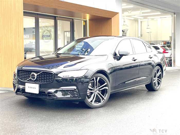 2022 Volvo S90