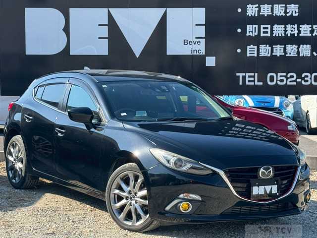 2016 Mazda Axela