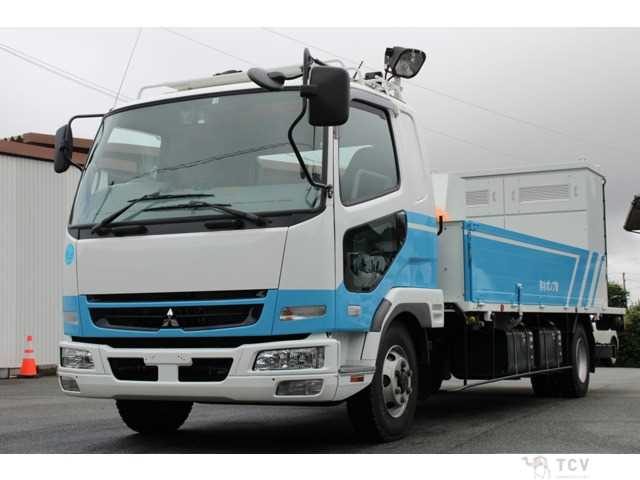 2007 Mitsubishi Fighter