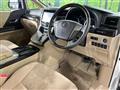 2013 Toyota Alphard Hybrid