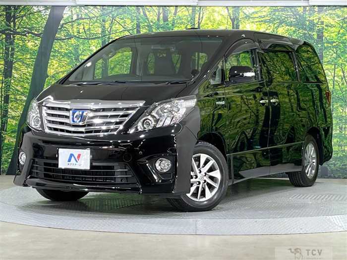 2013 Toyota Alphard Hybrid