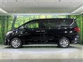 2013 Toyota Alphard Hybrid
