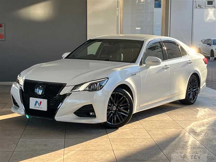 2018 Toyota Crown Hybrid