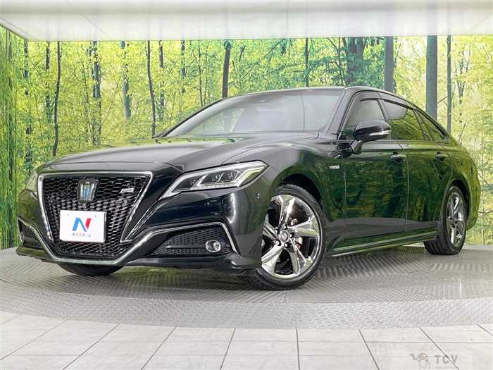 2018 Toyota Crown Hybrid