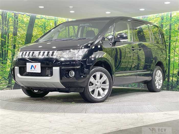 2016 Mitsubishi Delica D5