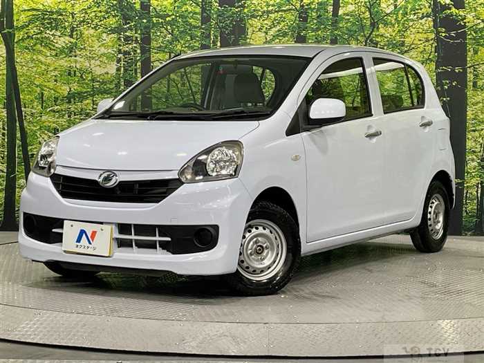 2016 Daihatsu Mira Es