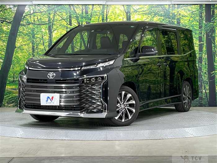 2022 Toyota Voxy