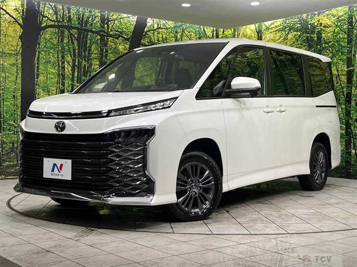 2023 Toyota Voxy