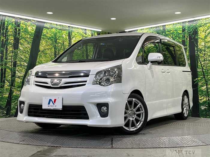 2012 Toyota Noah