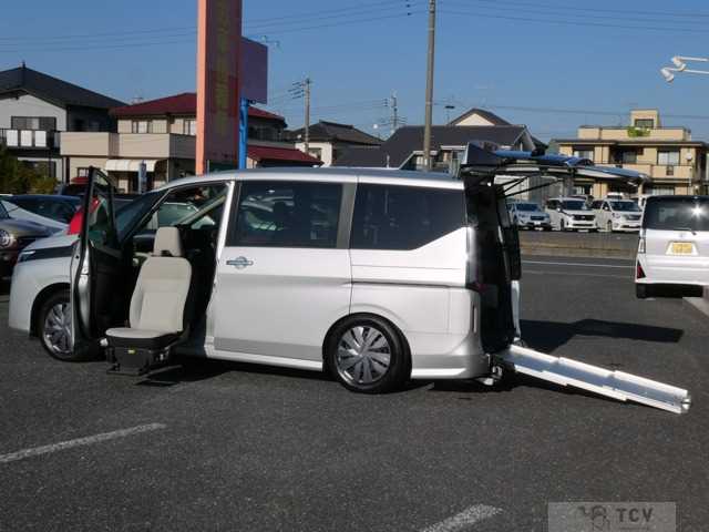 2023 Nissan Serena