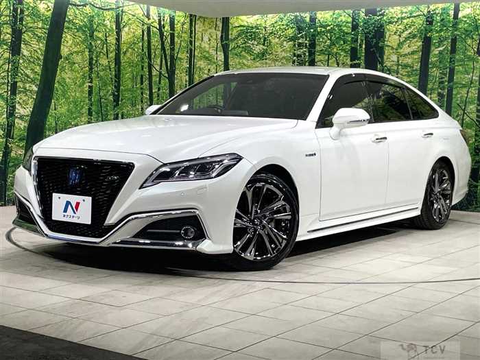 2018 Toyota Crown Hybrid