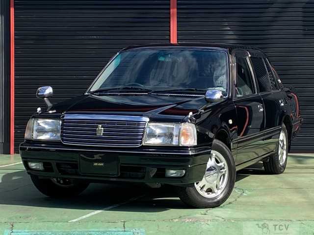 2004 Toyota Crown Sedan