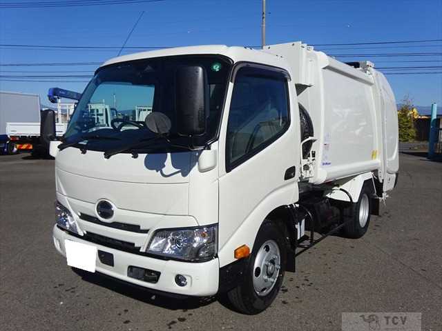 2025 Hino Dutro