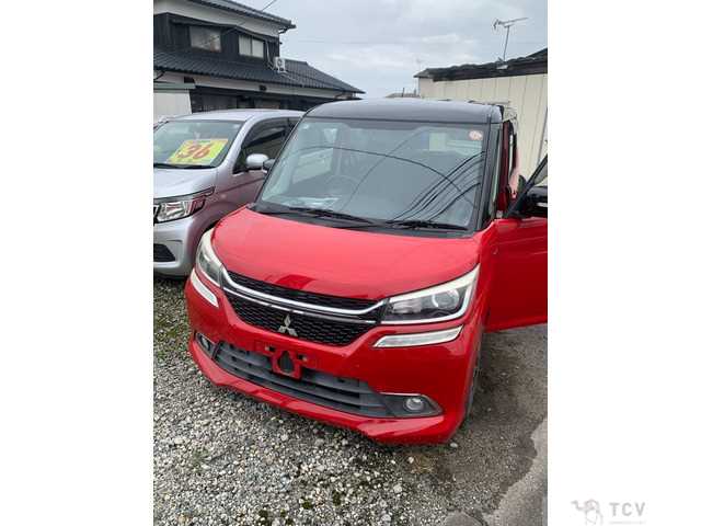 2016 Mitsubishi Delica