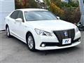 2013 Toyota Crown Hybrid