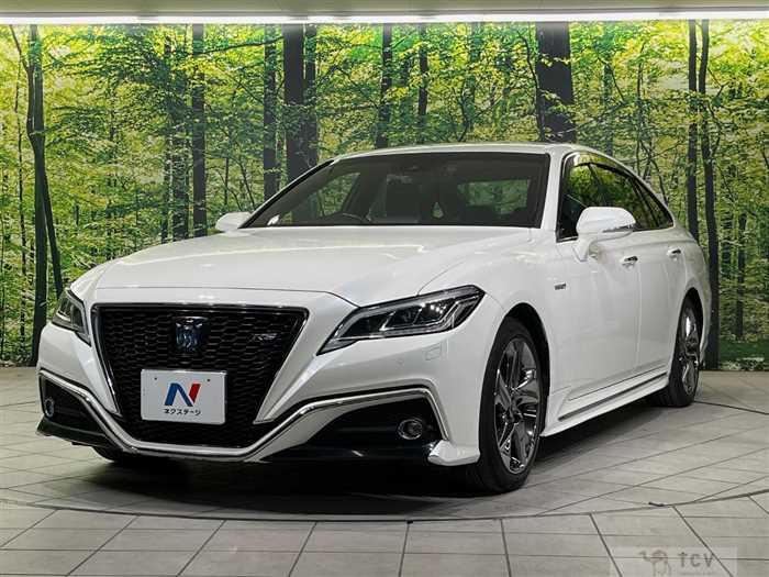 2018 Toyota Crown Hybrid