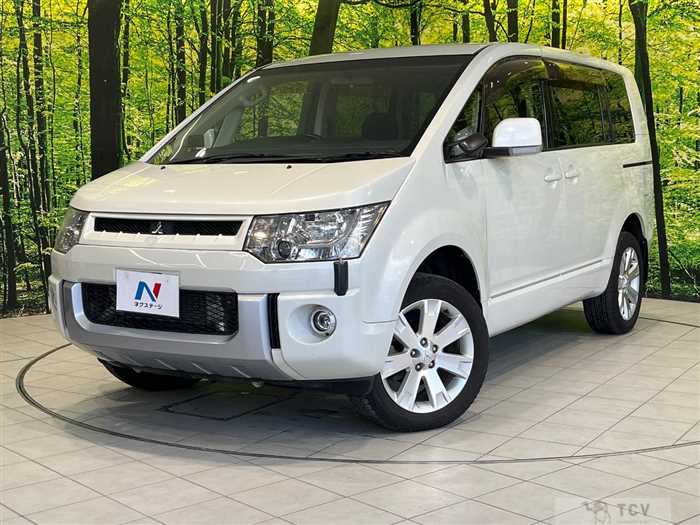 2013 Mitsubishi Delica D5