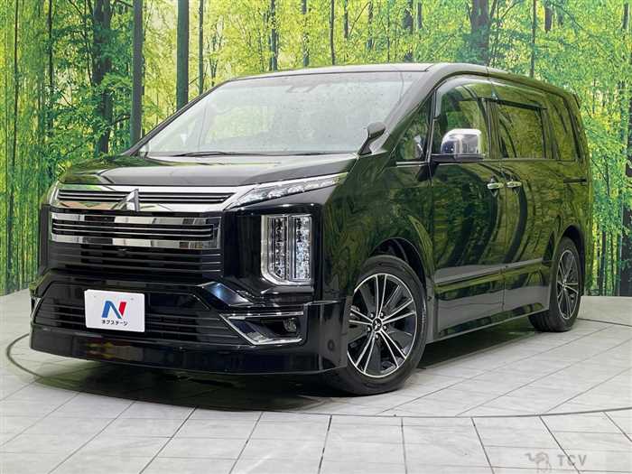 2019 Mitsubishi Delica D5