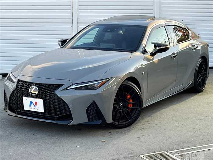 2023 Lexus IS