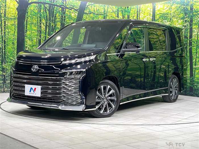 2022 Toyota Voxy