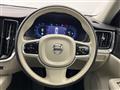 2022 Volvo V60