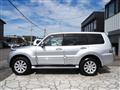 2011 Mitsubishi Pajero