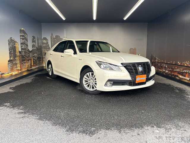 2013 Toyota Crown